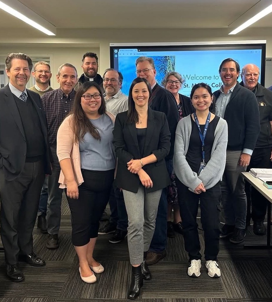 Staff and faculty members take a photo together at a workshop led by Dr. Sam Rocha, Associate Professor, Department of Educational Studies, UBC.